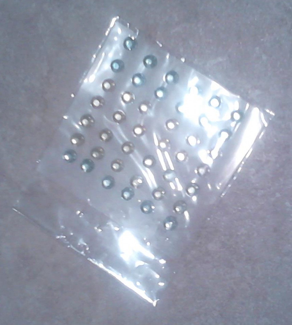 How to CustomColor Rhinestones With Permanent Markers or Permanent