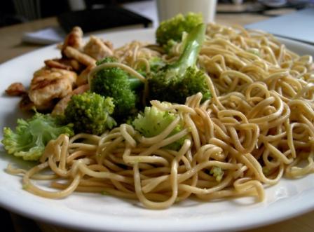 Chicken Noodle with Broccoli
