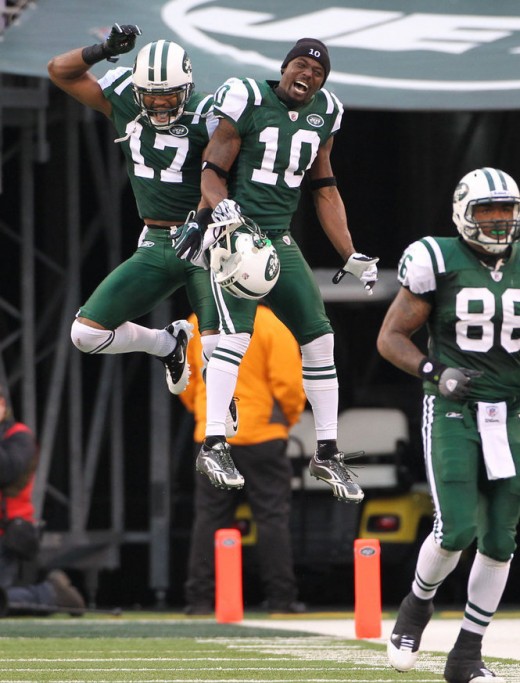 New York Jets wide receiver Braylon Edwards (17) and New York Jets wide receiver Santonio Holmes (10) celebrate Edwards touchdown against the Buffalo Bills Sunday January 2, 2011. Jets win 38-7. Saed Hindash/The Star-Ledger