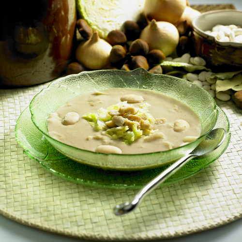 Chestnut Soup (with Savoy Cabbage) Image:  PHB.cz (Richard Semik)|Shutterstock.com