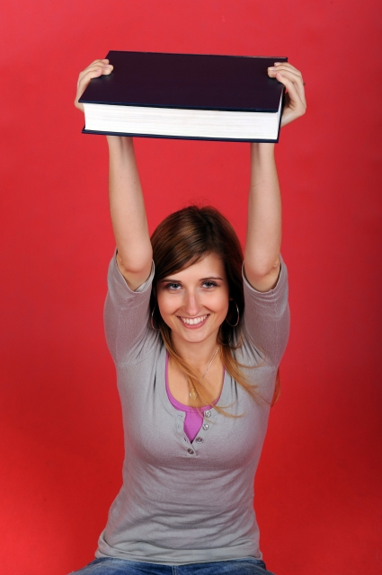 Get started on your college degree with fast and quick student loans.