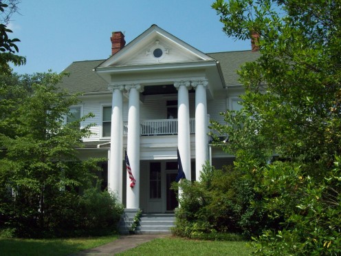 The J.W.Holliday Jr. House in Conway Residential Historic District