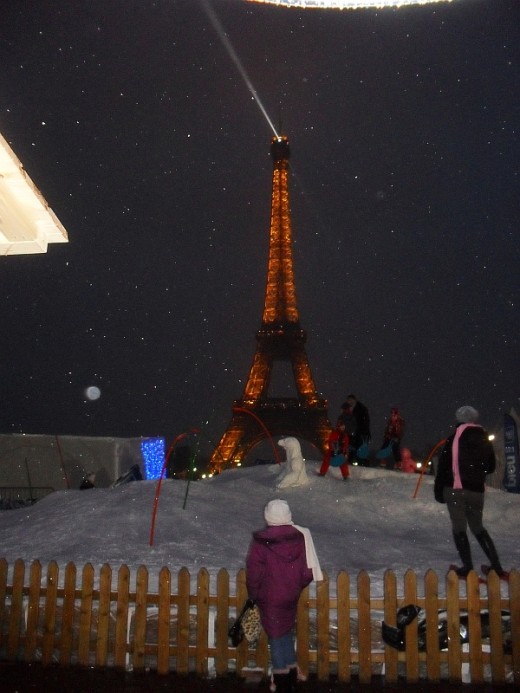 Sledge Area In Front Of The Eiffel Tower