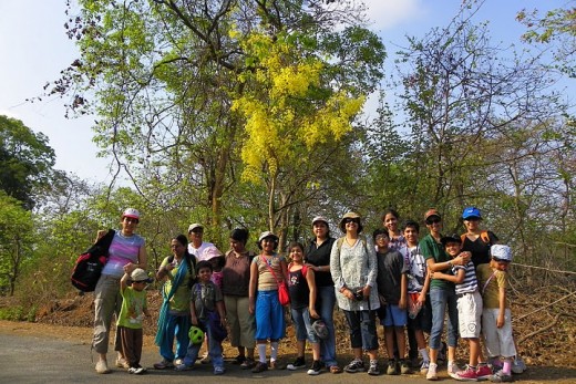 Several moms vacationing with kids