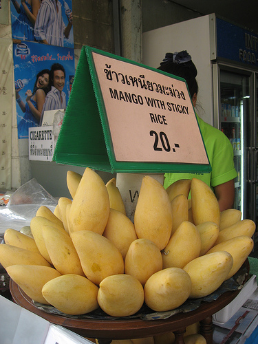http://www.flickr.com/photos/37084123@N00/414627684/