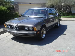 This early 7 series looks a bit like an early 6 series with extra doors.