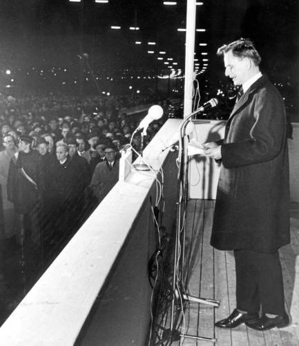 Olof Palme, later Sweden's veteran Prime Minister, opens the Aelvsborg Bridge in 1966