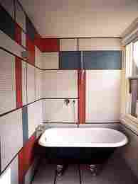 A British bathroom, one meter square!