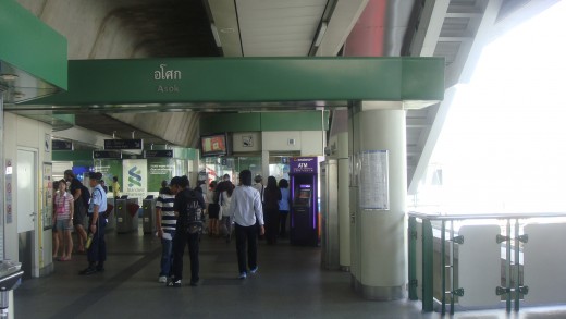 Asoke Station BTS Sky Train
