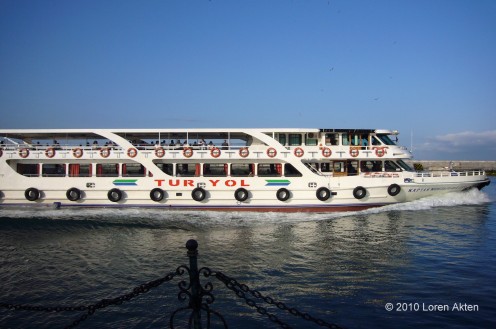Getting on Turyol ferryboats is an easier and cheaper way to see the beautiful sights of Istanbul in a Bosphorus cruise.