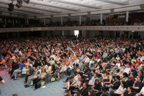 A GROUP INTERVIEW CAN FEEL LIKE A CROWDED AUDITORIUM WITH FEW EXITS.