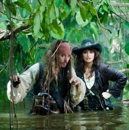 Jack and Angellica make their way through water in search for Fountain of Youth @ Pirates 4 movie wallpaper