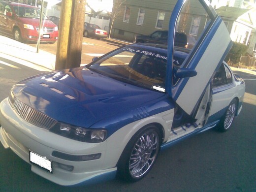 Vertical Doors/Gullwing Doors Nissan Maxima 