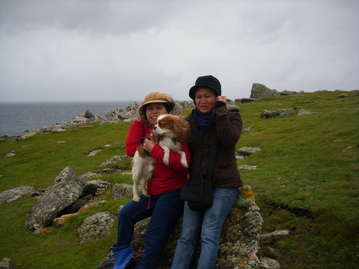 Celia and me in Anagh Head (very windy)