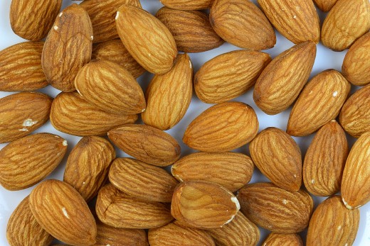 Raw almonds, filtered water and a blender are all you really need to make your own almond nut milk.