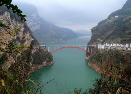 Bridge stretching over Yangtze River