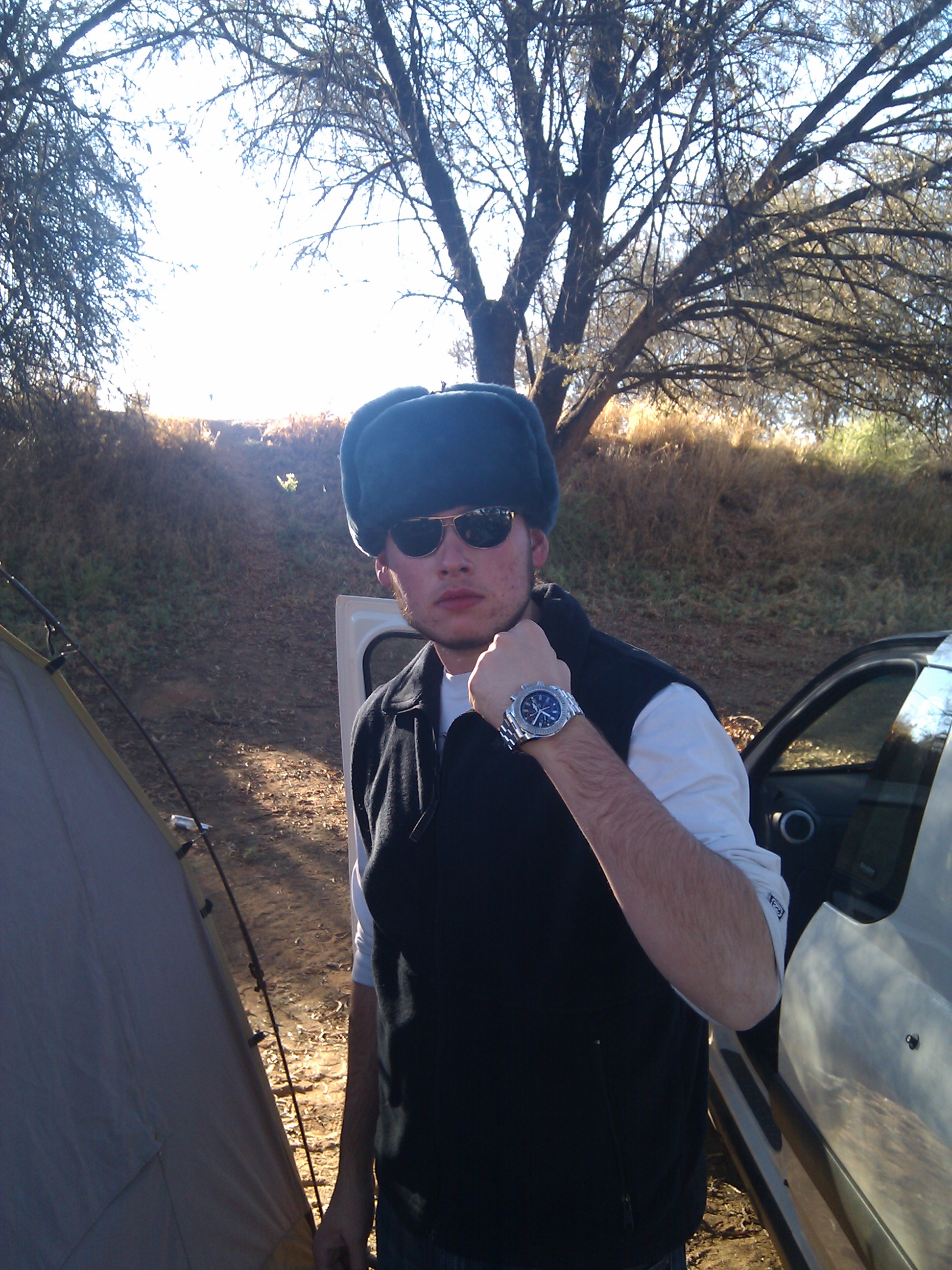 HubPages profile picture for @comrades