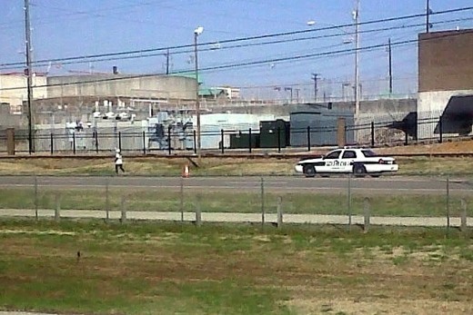 Knoxville had a marathon today.  This poor sap was the very last contestant, complete with a cop care following her to hurry her up lol