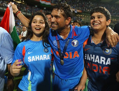 Sachin Tendulkar celebrates the moment along with daughter Sara and son Arjun 