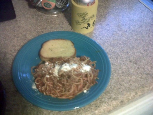 I busted out the cooking skills tonight to produce a complex meal of spaghetti with Texas toast.