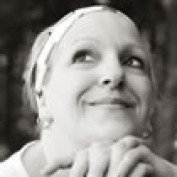 Sarah V profile image
