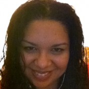 PinkNavyWife profile image