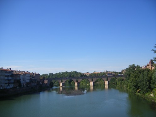 Bridge over the Tarn River, at Montauban