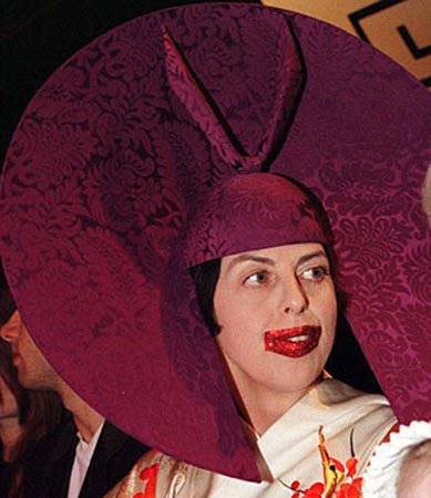 A hatters muse...Isabella Snow