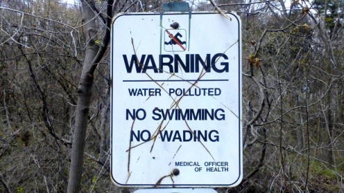 A sign bearing testimony to the serious conservation challenges the Don river faces.