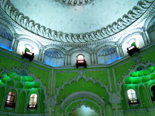 The dome of Barra Imam Bargah from inside