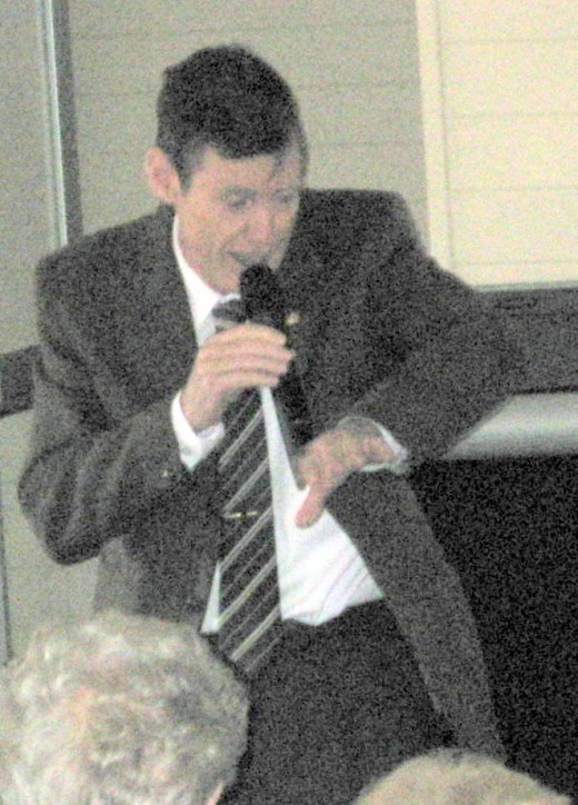 Tom addressing the Australina 'Association of First Fleeters' on 7th May 2011