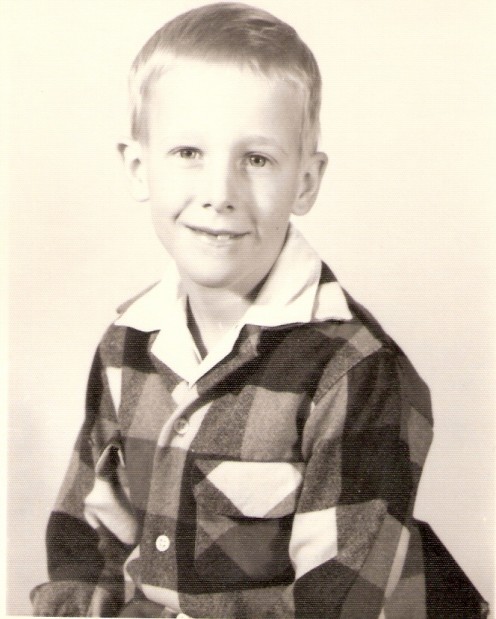Knightheart in 1st grade, 1961.  Now be honest, aren't I a handsome stud muffin???   :)
