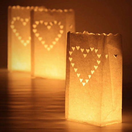 Heart Candle Bags are a fantastic addition to Weddings and Engagement Parties.
