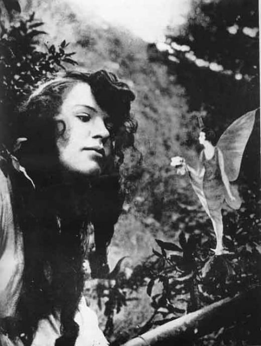 Real Fairy Pictures: The Cottingley Fairies & Other Photos of Real ...