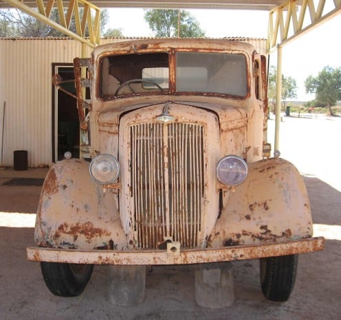 Old truck at Hamelin Pool - also not as old as the stromatolites
