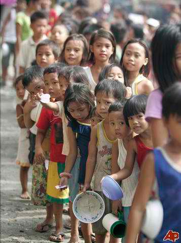 Filipino Children lining up for free food