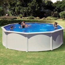 This pool was the type Dave had in his backyard.