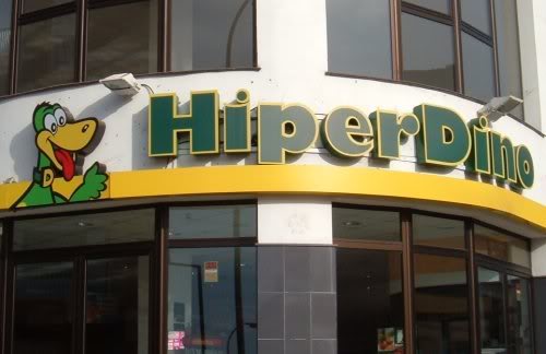 HiperDino supermarket in Icod de los Vinos