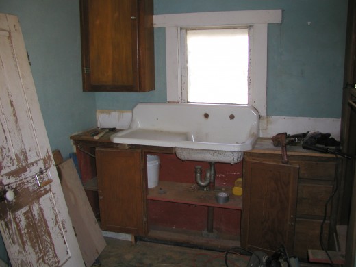 "New" antique cast iron sink installed