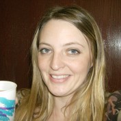 Angela142 profile image
