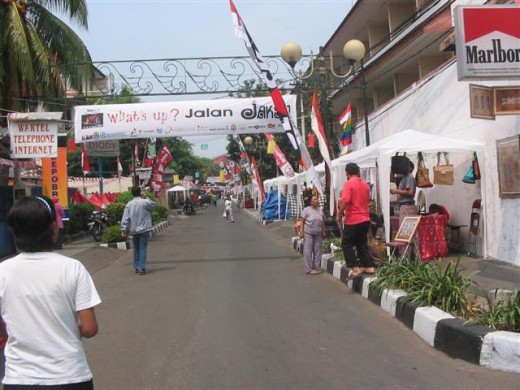 Jaksa Street - Backpacker to Jakarta
