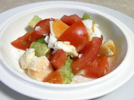 tomato salad with salted eggs