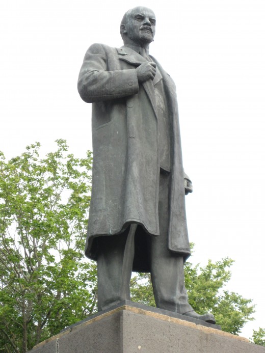 Statute of Lenin in city square of Veliky Novgorod, Russia.