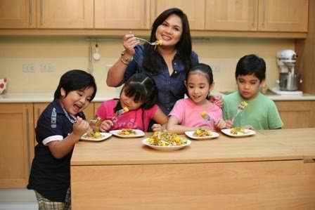 The host, Judy Ann with some of the kids