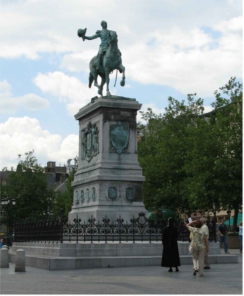 Equestrian statue of William II, Luxembourg City 