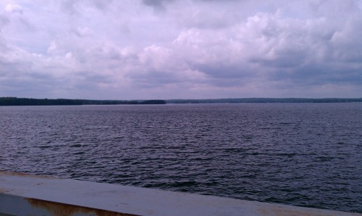 another view of the lake