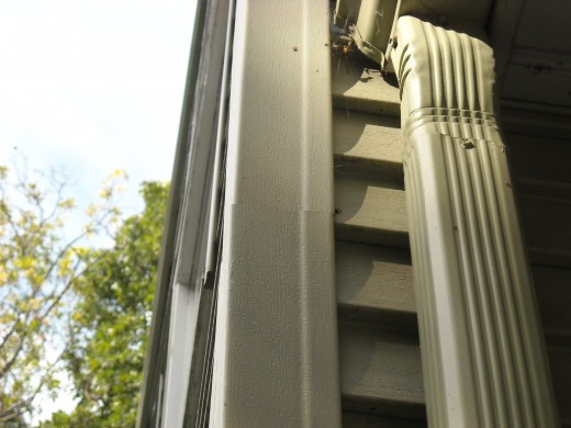 Improperly installed vinyl siding corners allow water infiltration to work behind the siding and penetrate into the house.  