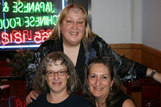 Dinner reunion 2009 with Nelda and Johanna