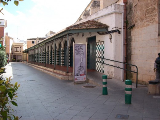 Cuitadella old market