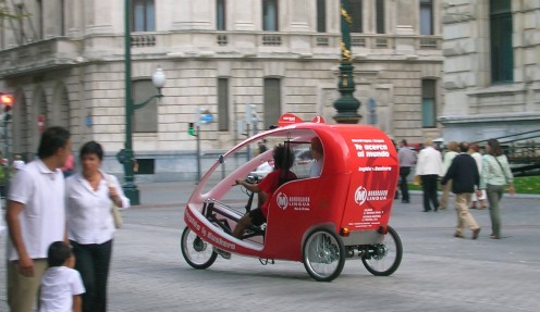 Txirrintxi (three-wheel touristic taxi for two passengers), in Bilbao.